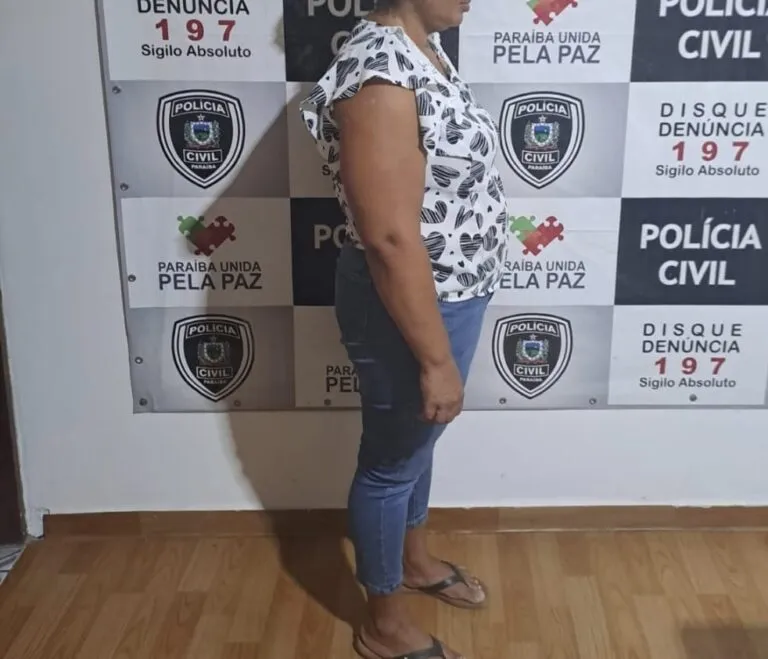 Mulher é presa (Foto: Divulgação/PCPB)