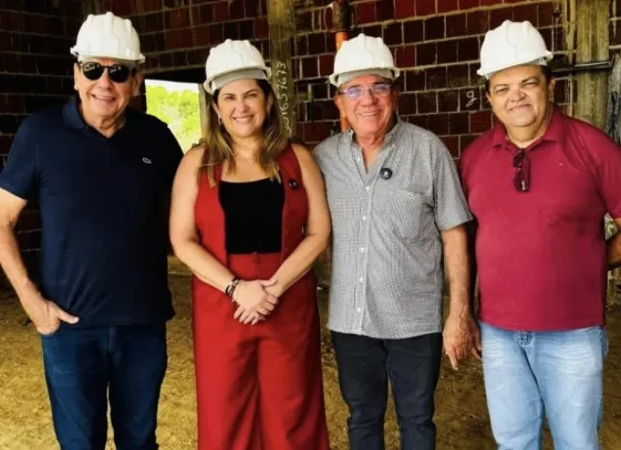 Corrinha Delfino visita obras do Centro Oncológico Napoleão Laureano (Foto: Divulgação)