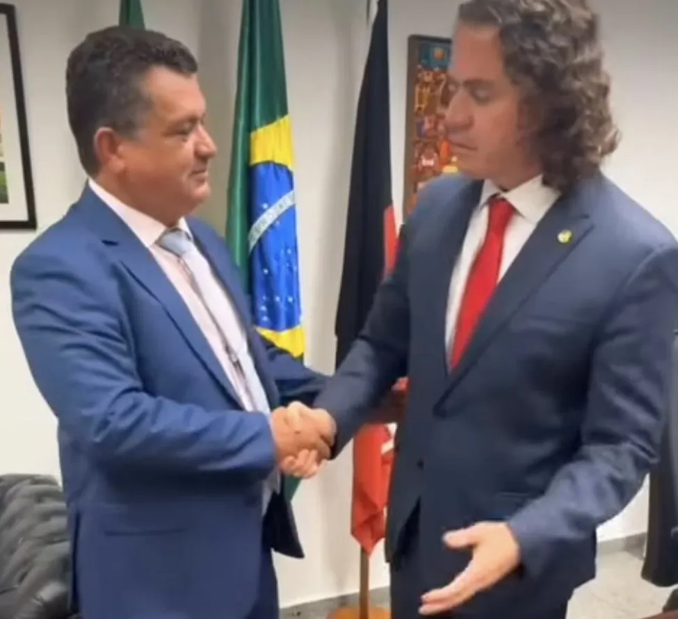 Luiz Claudino se encontra com Veneziano (Foto: Redes sociais)