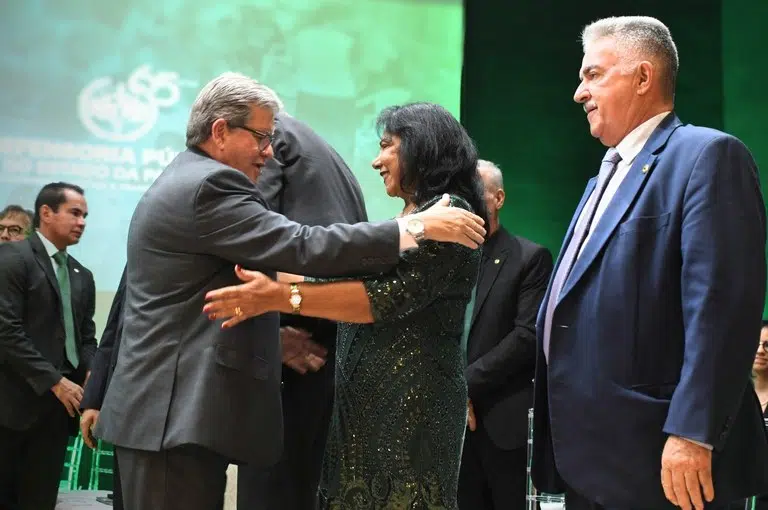 Governador João Azevêdo participa de posse (Foto: Secom/PB)