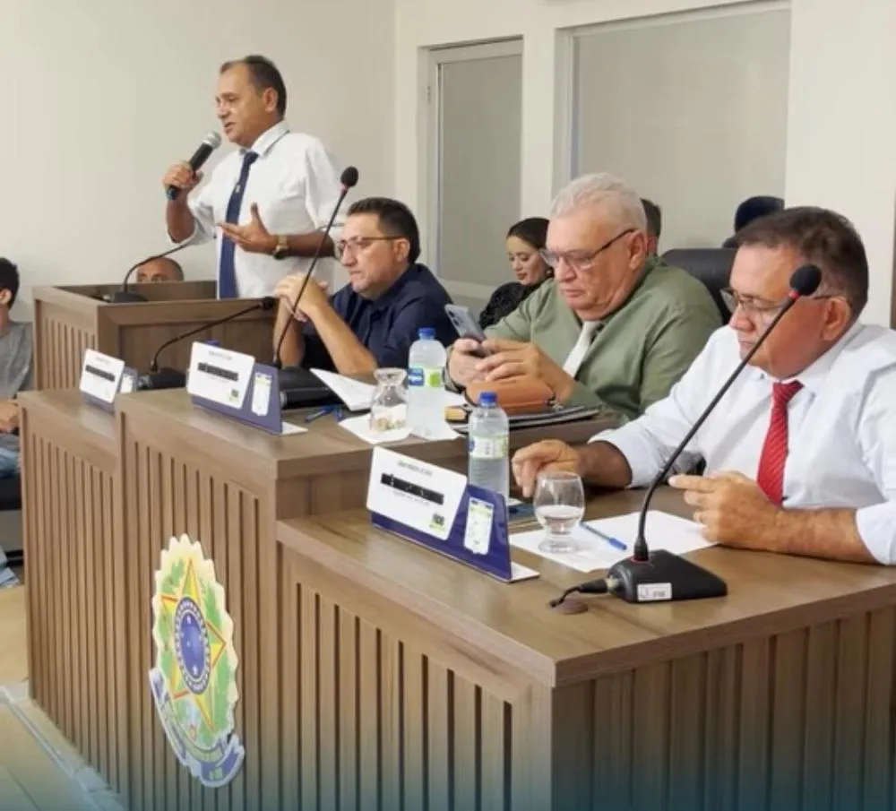 O reajuste proposto,  pelo executivo municipal,  é de 7%, maior que o piso nacional que é de 6,27%, anunciado pelo governo federal.