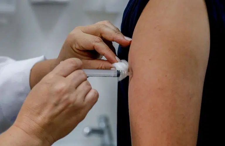 Campanha de vacinação contra a gripe começa em abril