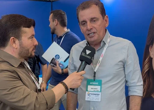 Entrevista com o deputado Chico Mendes (Foto: Divulgação)