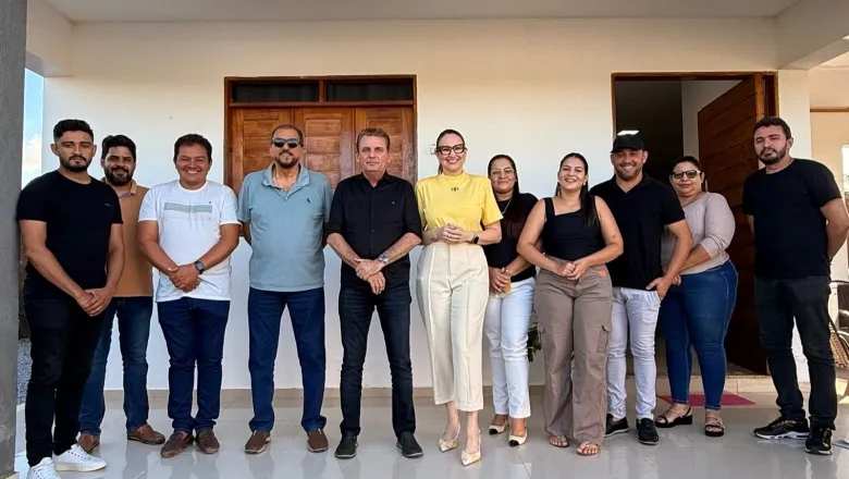 Denise Bayma e todo seu grupo político anunciam apoio a Chico Mendes (Foto: Divulgação)