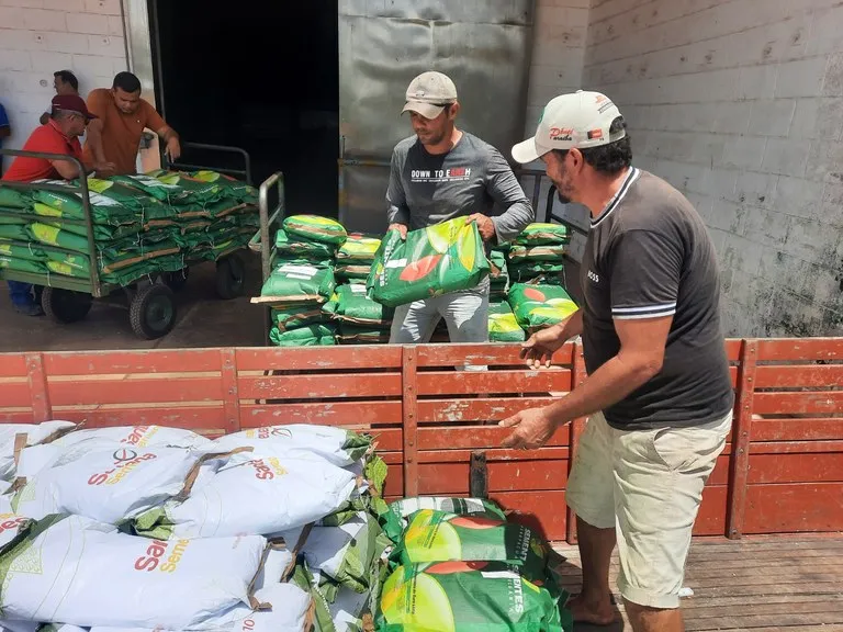 REPERCUTE: Governo do Estado distribui 530 toneladas de sementes em toda a Paraíba