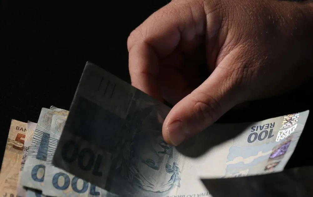 Pagamento do 13º salário antecipado do INSS começa nesta semana; veja calendário