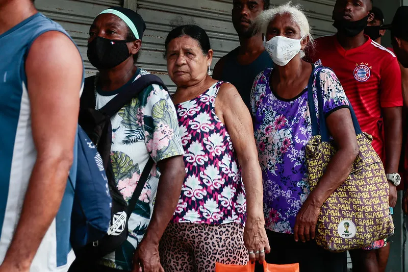 As entidades cobraram de aposentados e pensionistas o valor estimado de R$ 6,3 bilhões, no período entre 2019 e 2024, pelos cálculos dos investigadores (Foto: Reprodução)