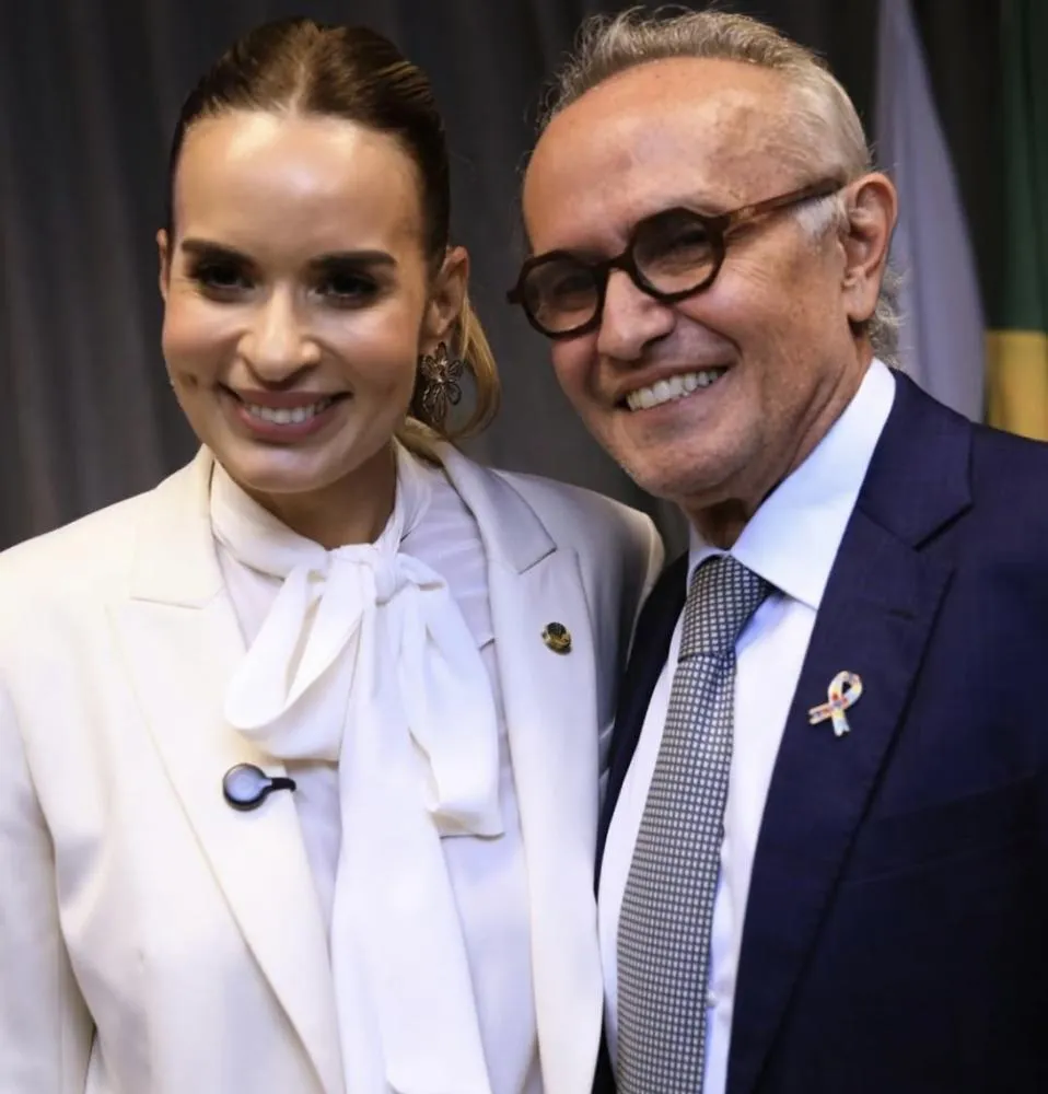 Senadora Daniella Ribeiro ao lado do prefeito Cícero Lucena (Foto: Instagram)