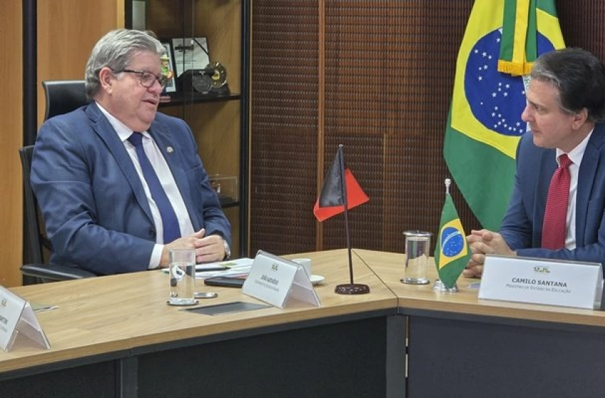 Governador da Paraíba João Azevêdo em Brasília (Foto: Assessoria)