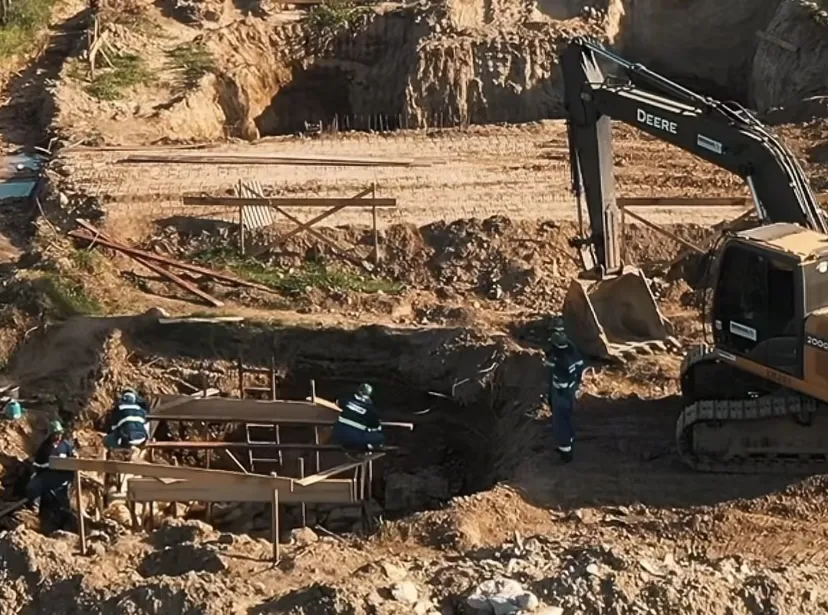 Obra da ponte sobre o Rio Piranhas (Foto: Divulgação)