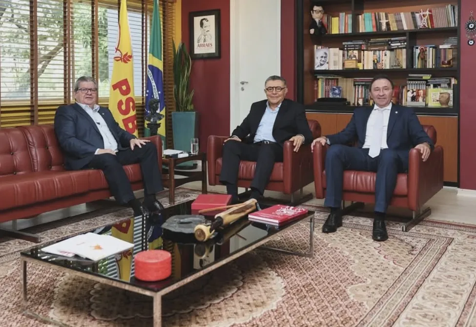 Presidência do PSB nacional afirma candidatura de João Azevêdo (Foto: Instagram)