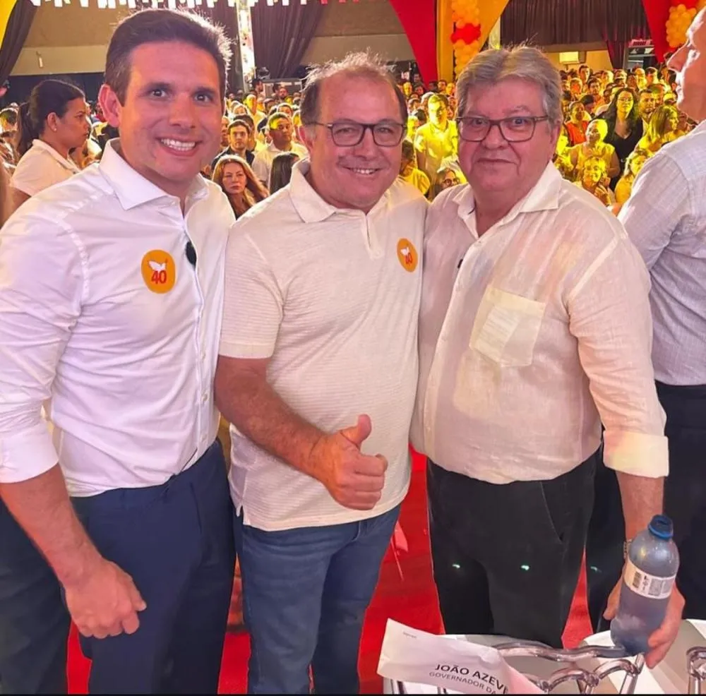 Ceninha Lucena ao lado de Hugo Motta e João Azevêdo (Foto: Divulgação)