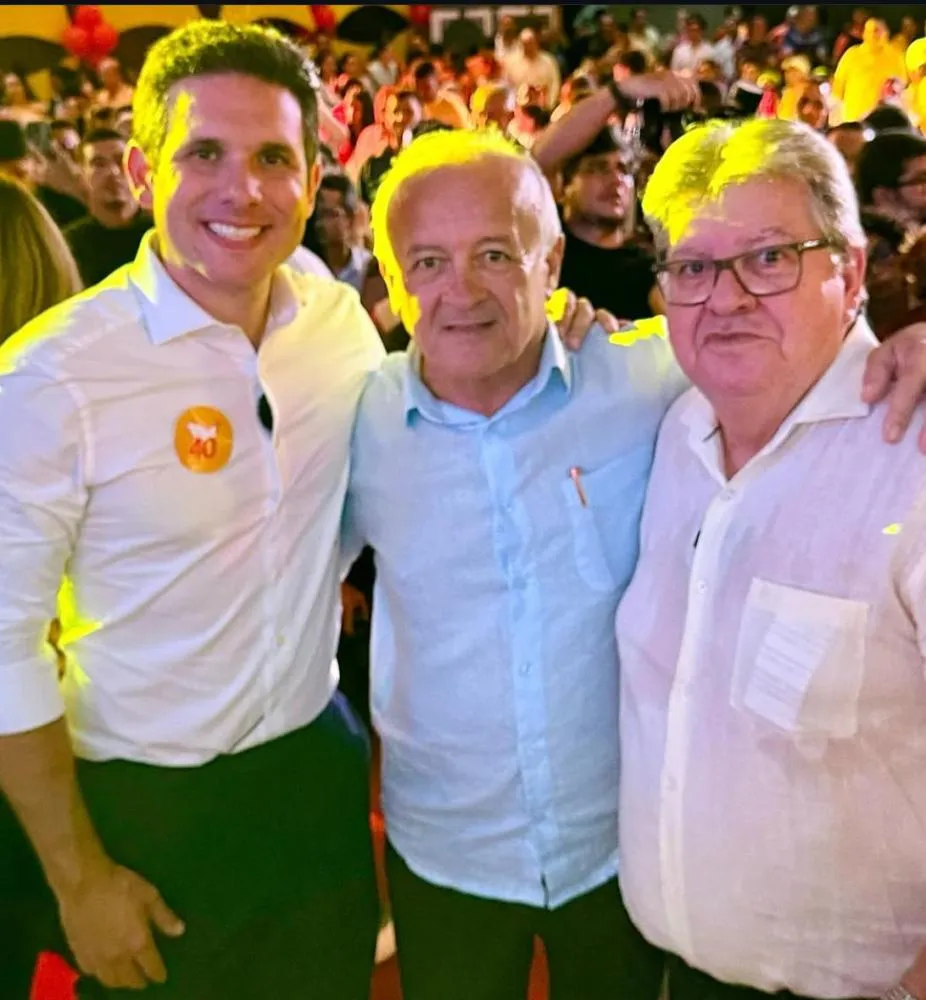 Branco Mendes ao lado de Hugo Motta e João Azevêdo (Foto: Instagram)