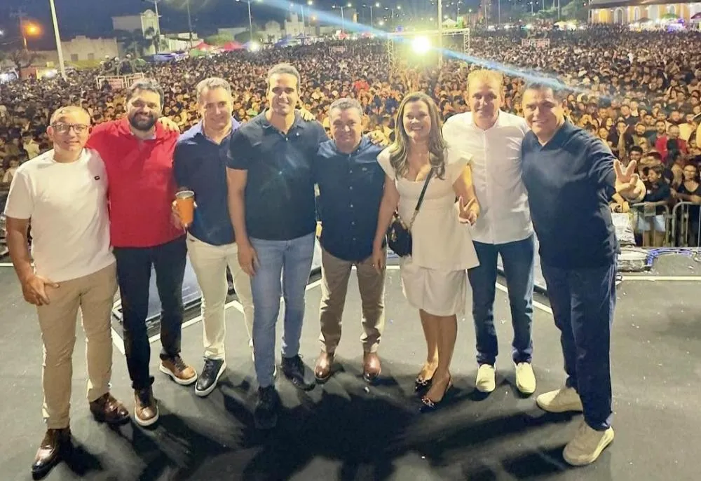 Prefeito Luiz Claudino realiza maior evento da história de São João do Rio do Peixe na Festa do Trabalhador