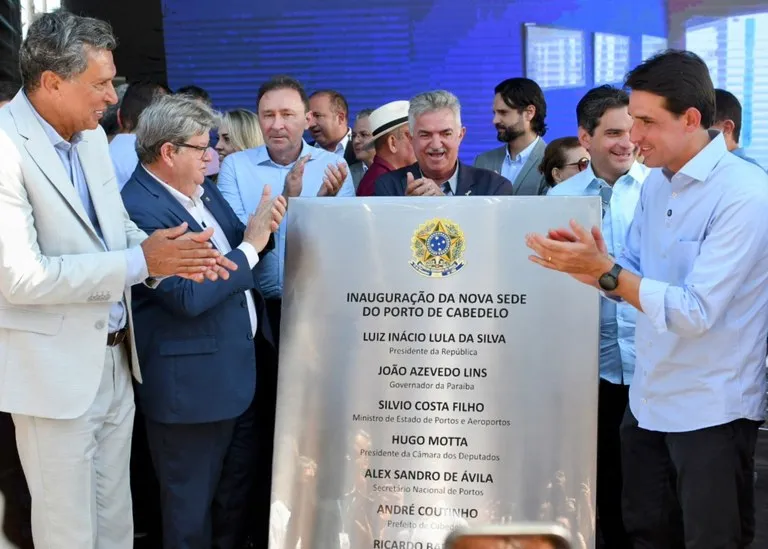 João Azevêdo e ministro Sílvio Costa Filho entregam nova estrutura do Porto de Cabedelo e destacam importância da obra na economia paraibana
