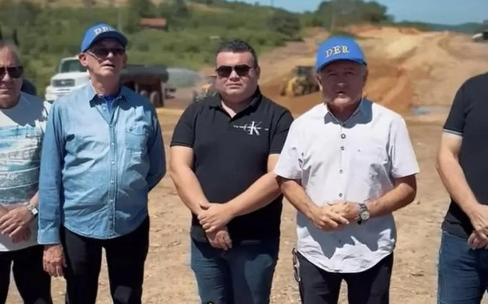 Branco Mendes visita obras da PB-366 (Foto: Instagram)