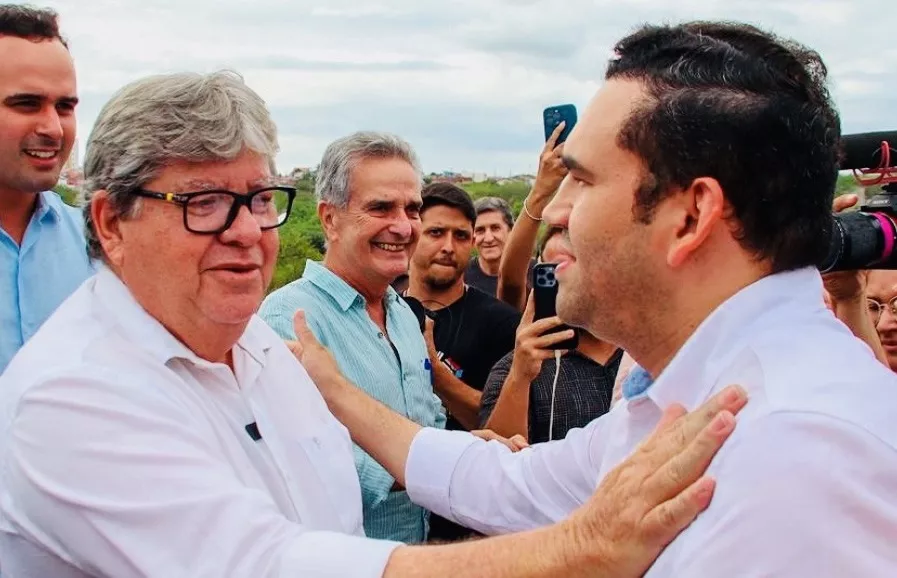 presidente do PSB, em Campina Grande, Jhony Bezerra