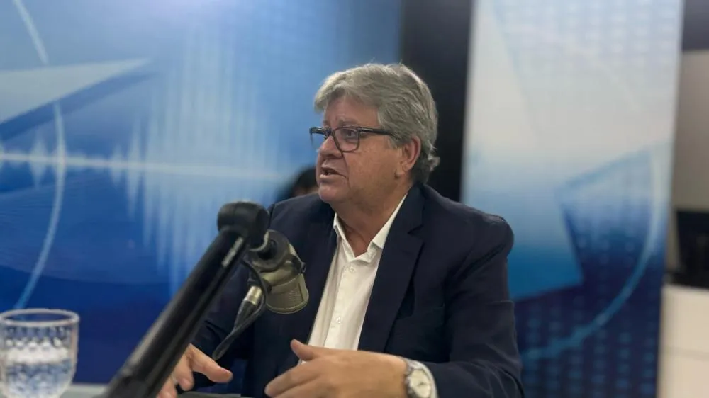 João Azevêdo acompanha situação de Cícero em Israel e diz ter cobrado por agilidade para retorno