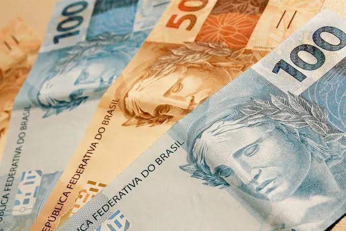 Abono PIS/PASEP de junho para nascidos em julho e agosto é pago a partir de hoje (16)