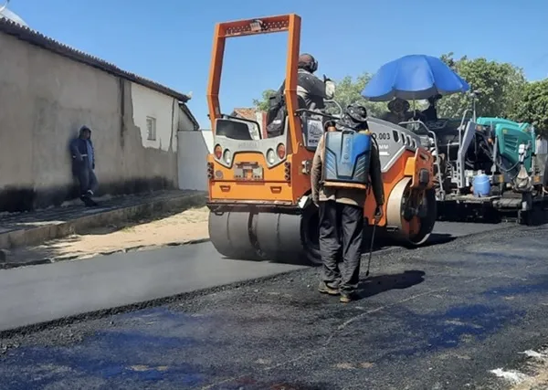 Prefeitura reinicia pavimentação asfáltica|Foto: Divulgação 