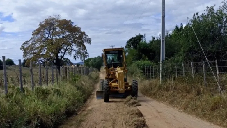 Prefeitura destaca cronograma de recuperação das estradas vicinais, em Bom Jesus