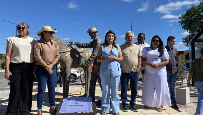 Prefeita Laís Raquel entrega obras em Poço de José de Moura