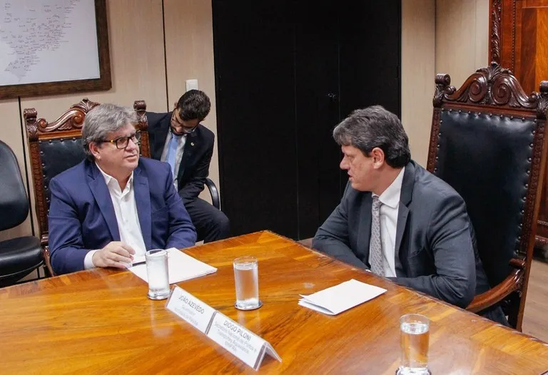 Presidente do Confea elogia gestões de João Azevêdo e Tarcísio de Freitas|Foto: Divulgação