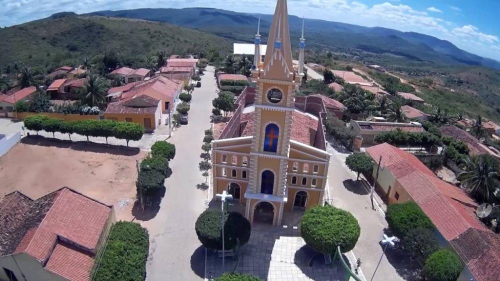 Prefeitura de Bernardino Batista anuncia licitação para construção de construção de ginásio no Distrito Antônio Paulo