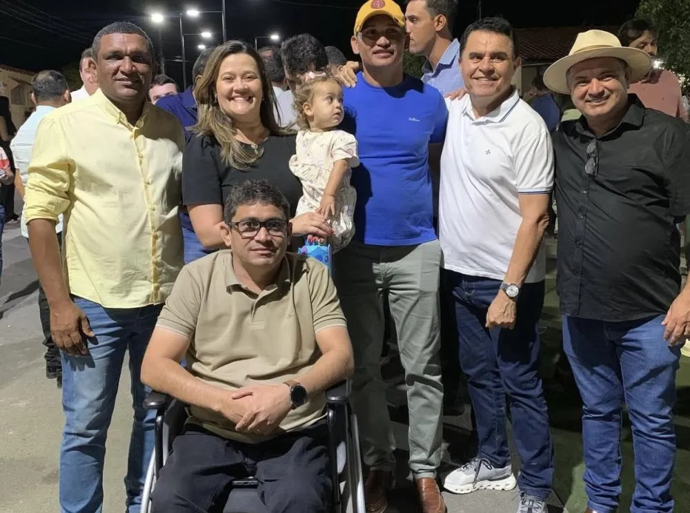 Luiz Claudino e Larúcia Sá participam da inauguração do CAPS|Foto: Divulgação