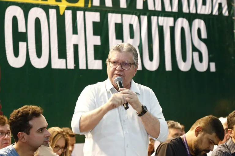 Nessa sexta-feira (11), João Azevêdo participa da oitava plenária do Orçamento Democrático 2025 e entrega benefícios superiores a R$ 20 milhões, em Pombal