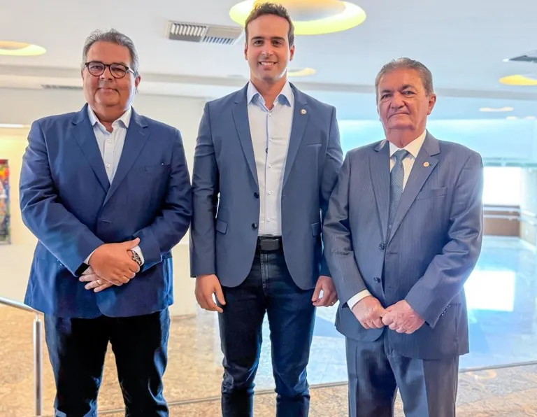 Lucas Ribeiro participa da posse da nova diretoria da Faepa/Senar-PB e reforça compromisso do Governo com agro paraibano