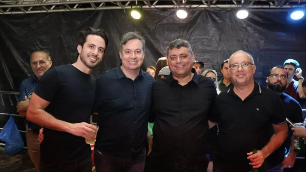 Deputado Júnior Araújo participa da comemoração de emancipação política de Vierópolis|Foto: Divulgação/Redes sociais