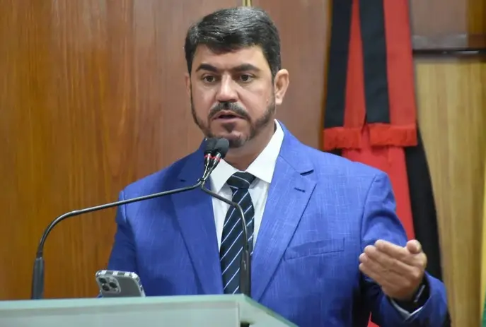  Edital para concurso da Câmara de Vereadores de João Pessoa deve sair ainda este ano, disse Dinho Dowsley