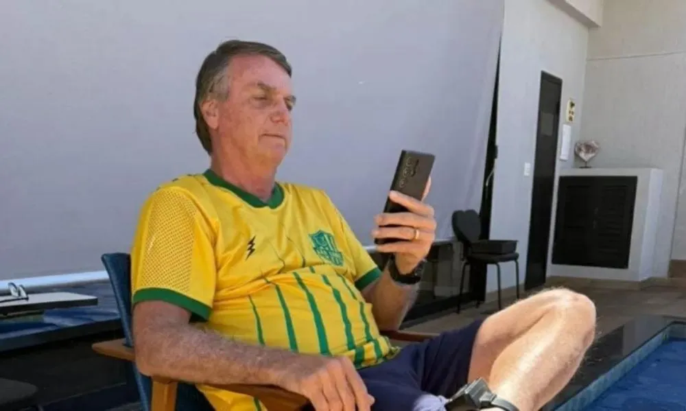 A ordem de prisão domiciliar imposta ao ex-presidente Jair Bolsonaro pelo ministro Alexandre de Moraes