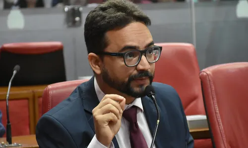 Secretário de Administração do Estado, Tibério Limeira