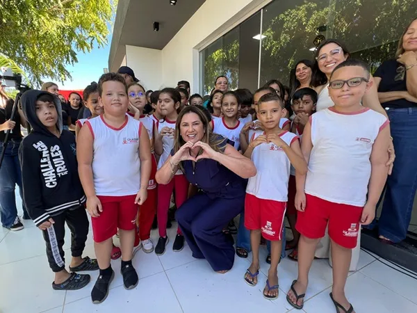Prefeita Corrinha Delfino entrega Sala Azul e a revitalização da biblioteca pública municipal