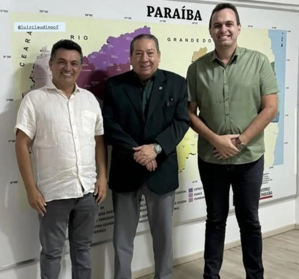 Prefeitos Luiz Claudino e Espedito Filho participam de audiência|Foto: Assessoria