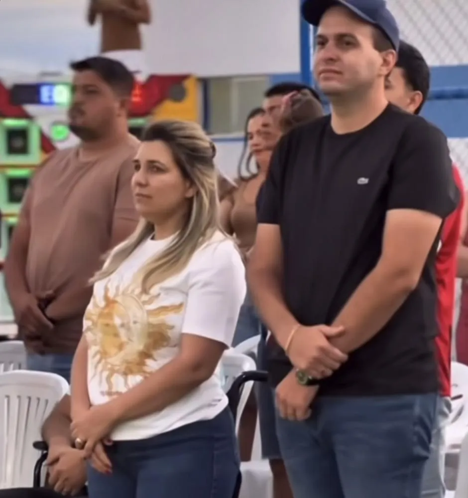 Prefeita Laís Raquel participa da abertura do Campeonato Municipal de Poço de José de Moura e entrega kits completos às equipes