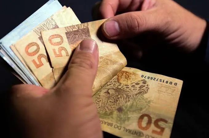 Prefeita Corrinha Delfino determina pagamento dos salários de todos os servidores|Foto: Reprodução