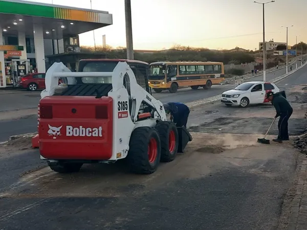 Recuperação do asfalto da Estrada do Amor|Foto: Assessoria