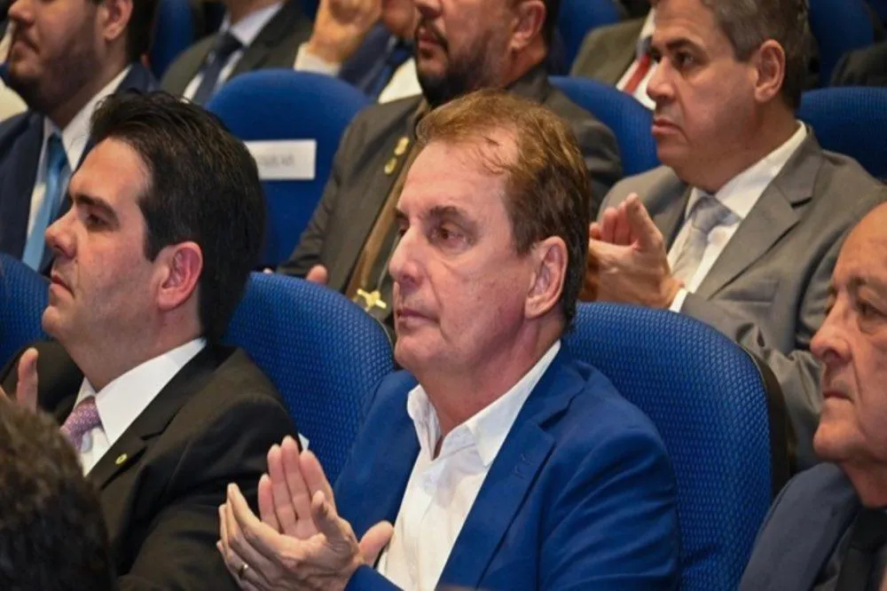 Deputado estadual Chico Mendes prestigia posse|Foto: Divulgação