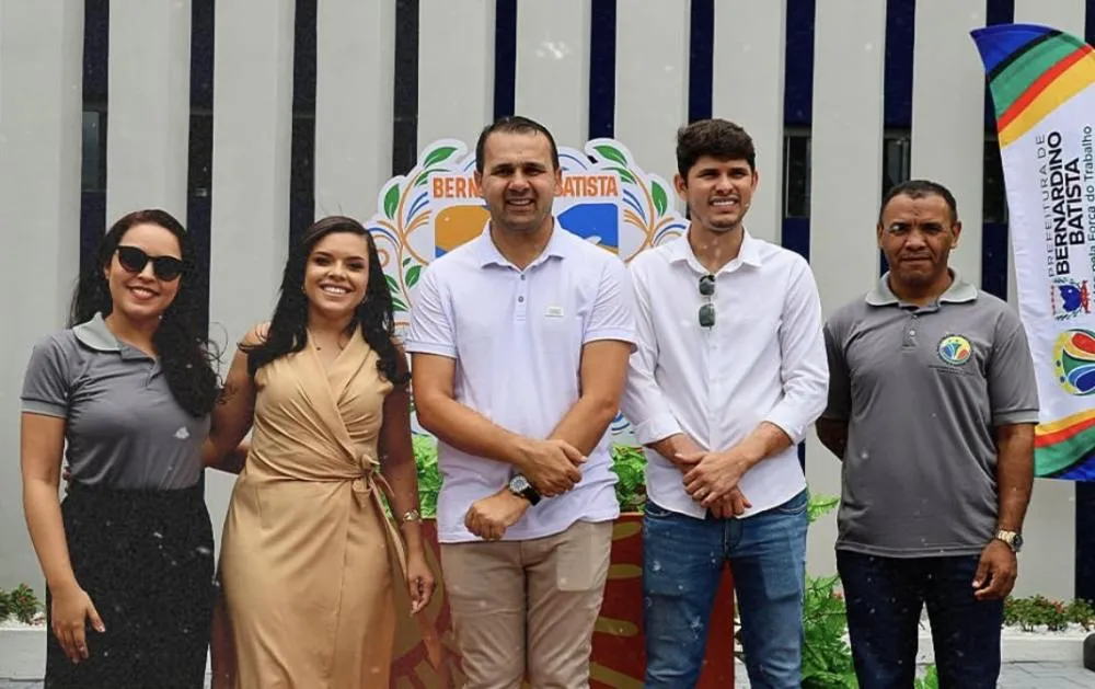 Prefeito Aldo Andrade celebra a reinauguração da UBS Nossa Senhora dos Milagres, em Bernardino Batista