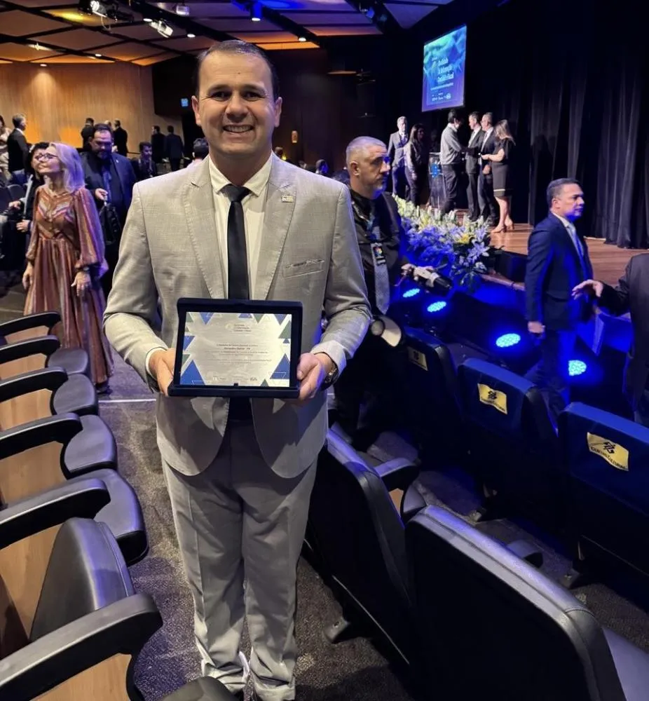 Aldo Andrade é o único prefeito da Paraíba a receber prêmio do Tesouro Nacional durante evento em Brasília