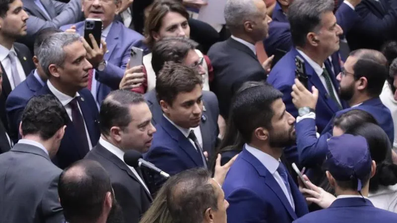 Veja como votou cada deputado na urgência ao PL da anistia