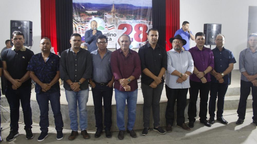 Aldo Andrade abre a semana do município com o 1º Encontro de grandes repentistas de Bernardino Batista 