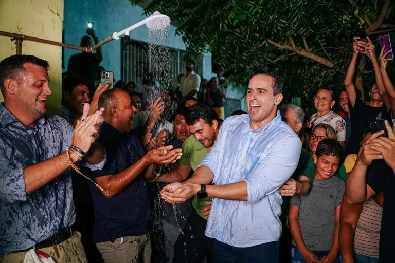 Lucas Ribeiro entrega sistema de abastecimento de água em distrito de Alagoa Grande