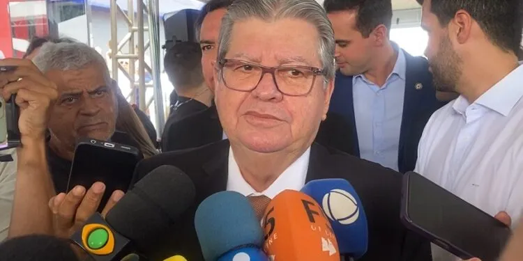 João Azevêdo reúne lideranças do PSB na Capital em busca de alinhamento após saída de Cícero da base