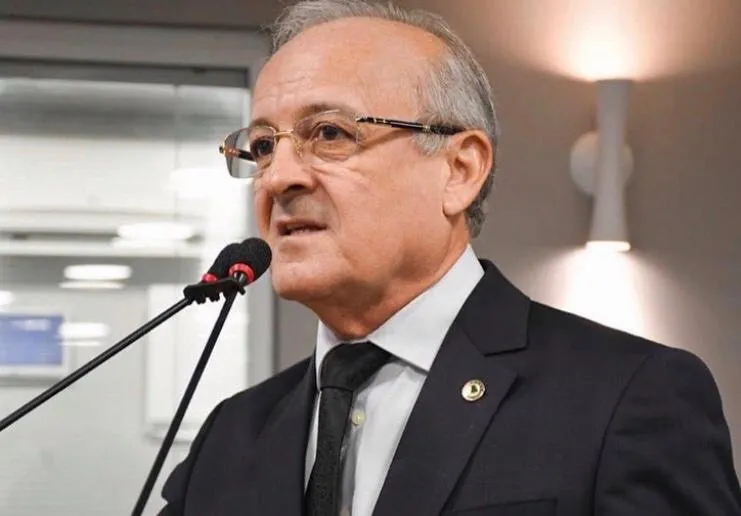 Deputado Branco Mendes entrega veículos para Saúde, Ação Social e Educação para o município de Emas