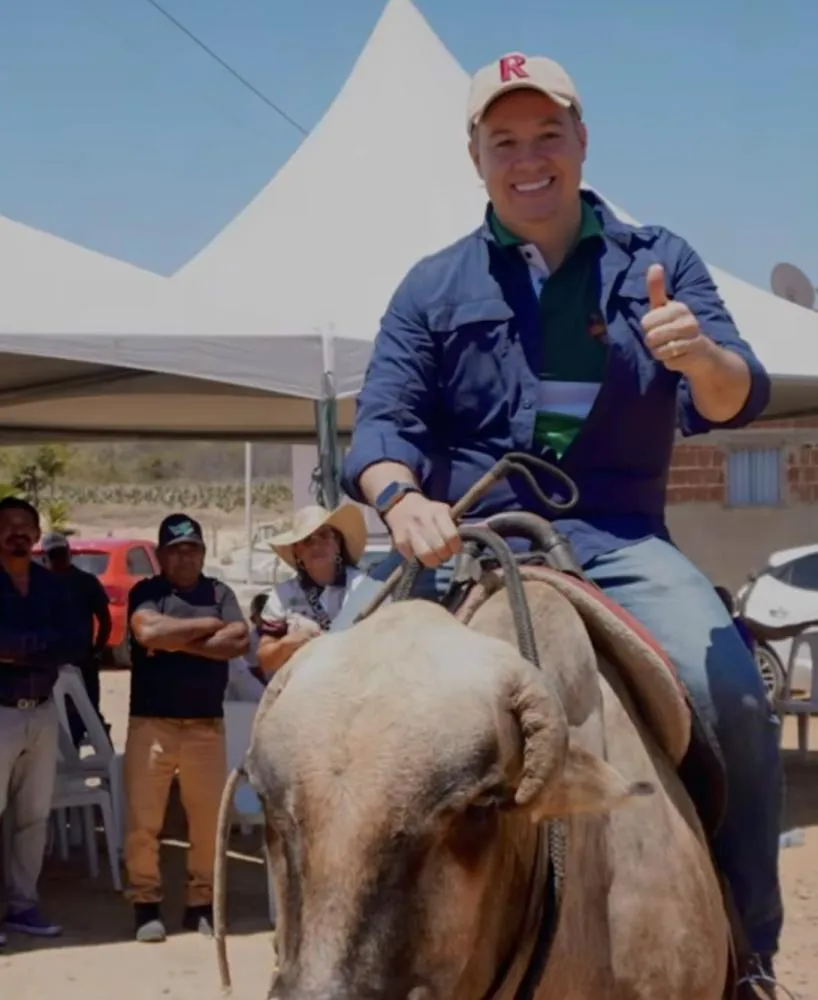 Deputado Júnior Araújo participa da 1ª Cavalgada em homenagem a Amauri Aniceto, em Junco do Seridó-PB