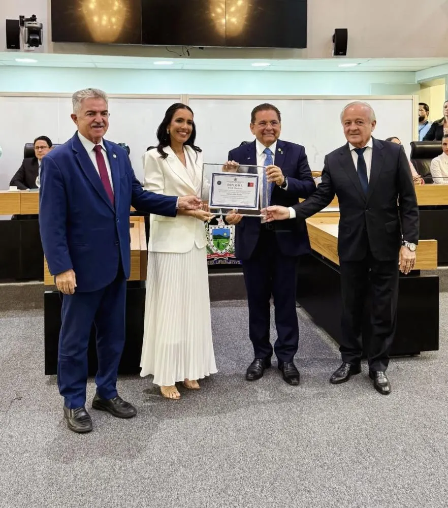 Deputado Branco Mendes prestigia sessão que concede título de Cidadã Paraibana à promotora Fabiana Mueller